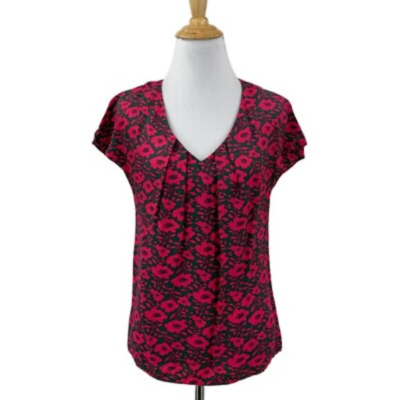 BODEN 6 Ravello V-Neck Silk Blend Pleated Short Sleeve Top Pink/Green - Picture 2 of 9